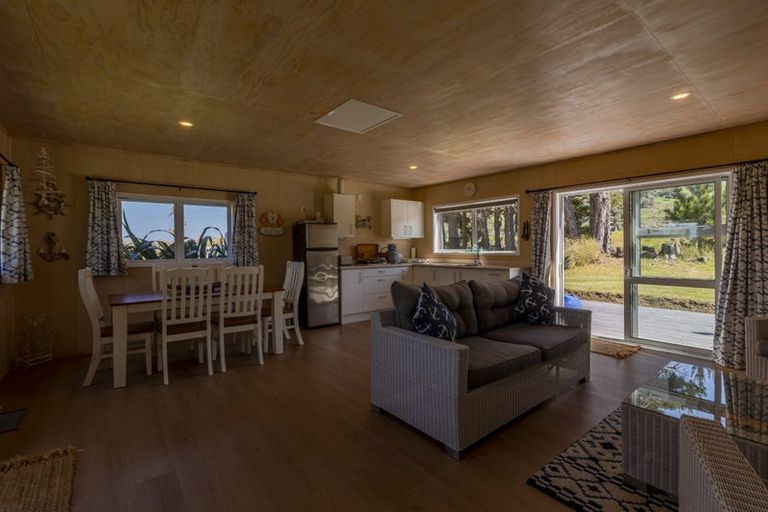 Photo of property in 3/33 Pukenui Drive, Mahia, 4198