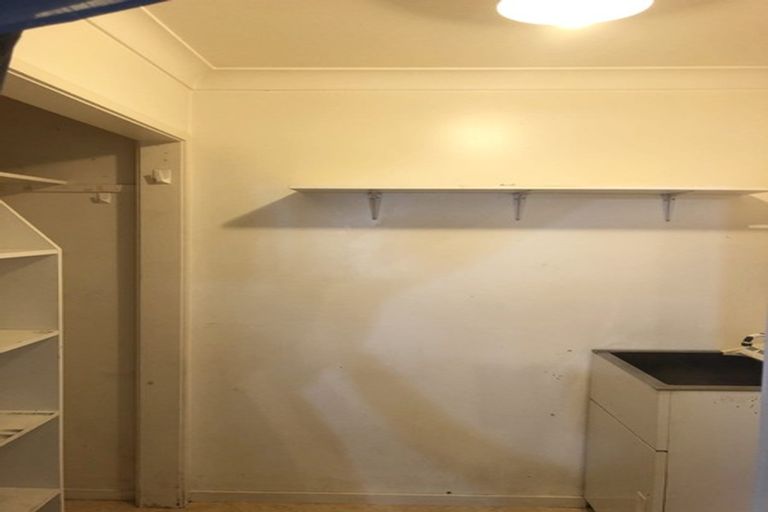 Photo of property in 26 Kingsclere Place, Goodwood Heights, Auckland, 2105