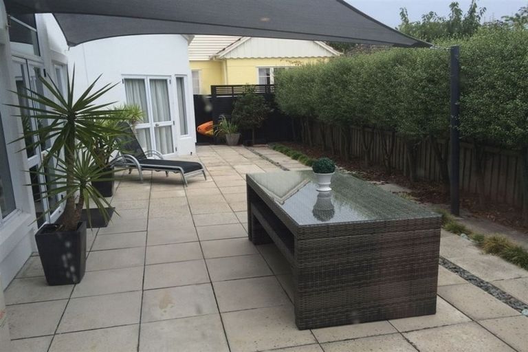 Photo of property in 1/148 Memorial Avenue, Burnside, Christchurch, 8053