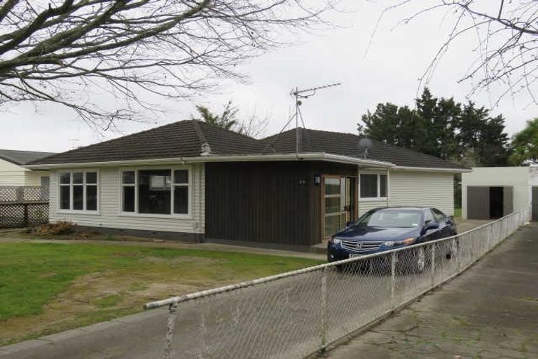 Photo of property in 27 Strowan Avenue, Fairfield, Hamilton, 3214