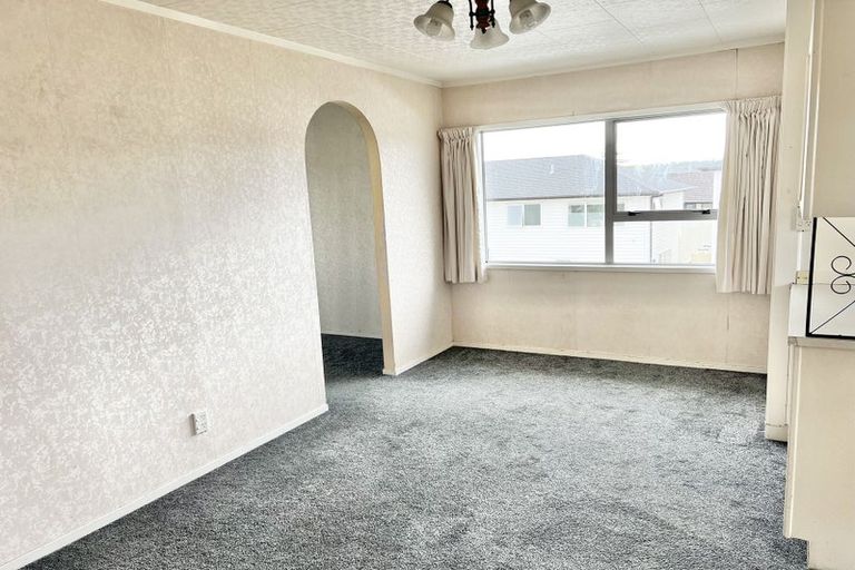 Photo of property in 21 Tudor Road, Henderson, Auckland, 0610