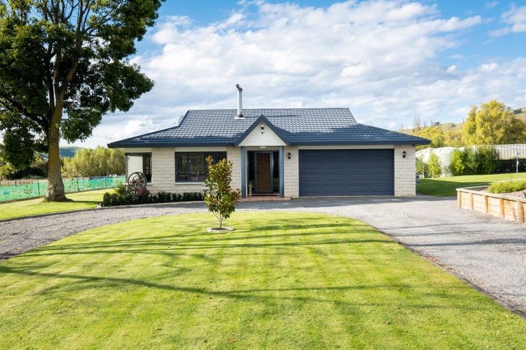 Photo of property in 25 Malcolm Road, Poukawa, Hastings, 4178