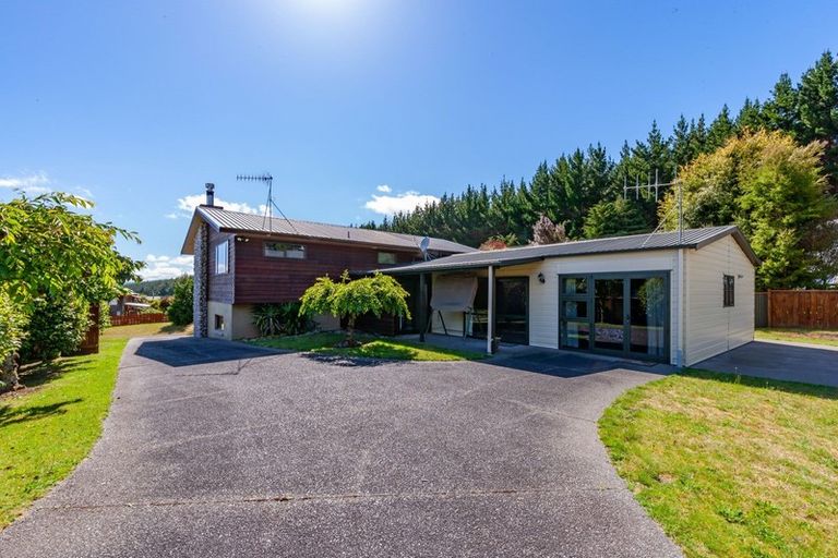 Photo of property in 7 Asher Avenue, Motuoapa, 3382