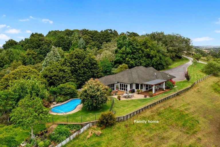 Photo of property in 71 Rapson Road, Kaukapakapa, 0871