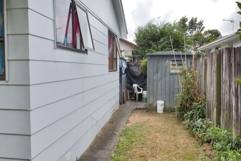 Photo of property in 2/3 Ririno Place, Manurewa, Auckland, 2102