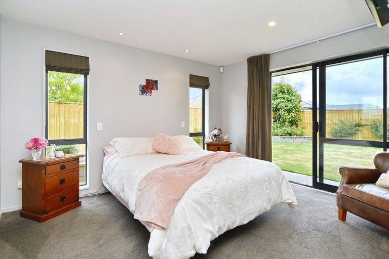 Photo of property in 12 Beech Drive, Rangiora, 7400