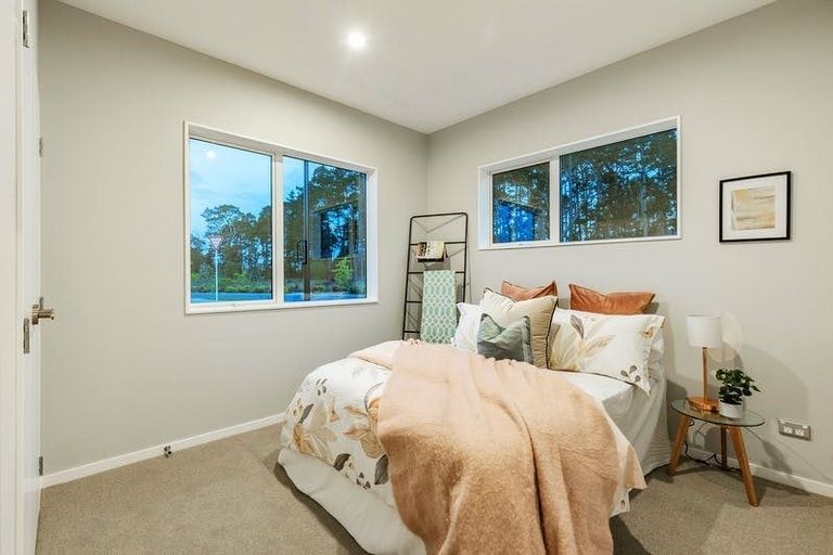 Photo of property in 17 Konoba Avenue, Kumeu, 0810