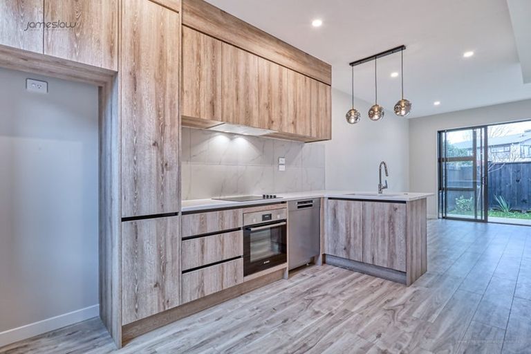 Photo of property in 6/67 Kervil Avenue, Te Atatu Peninsula, Auckland, 0610