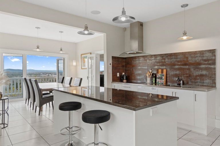 Photo of property in 119a Hackthorne Road, Cashmere, Christchurch, 8022