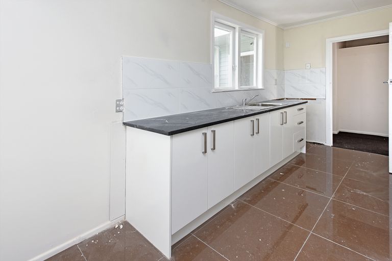 Photo of property in 3 Luke Place, Otara, Auckland, 2023