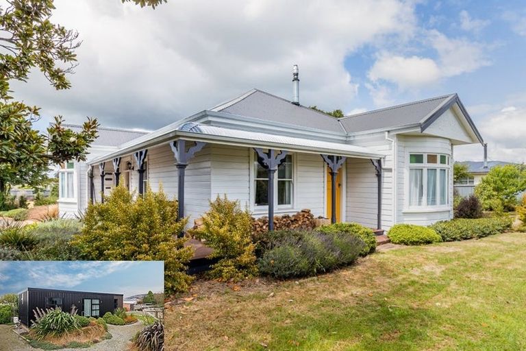 Photo of property in 43 Rhodes Street, Waimate, 7924