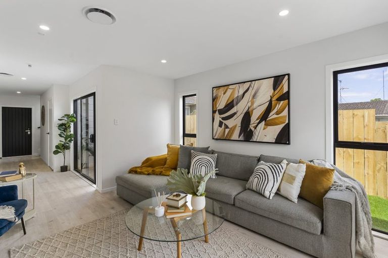 Photo of property in 33a Patons Road, Howick, Auckland, 2014