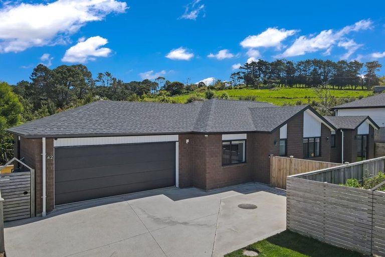 Photo of property in 42 Patrick Rice Drive, Swanson, Auckland, 0614