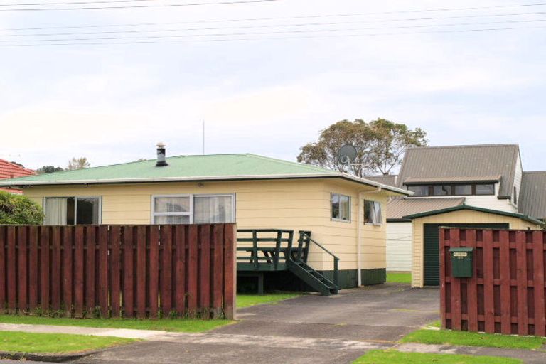 Photo of property in 88a Howe Street, Howick, Auckland, 2014