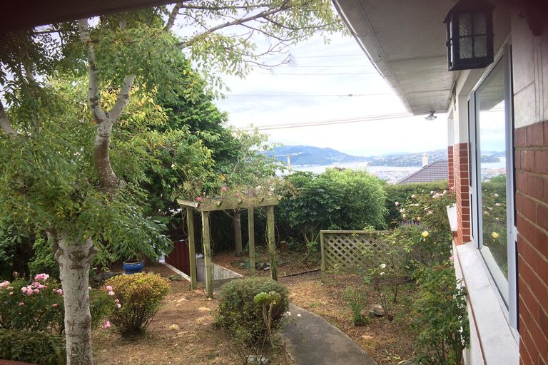 Photo of property in 73 Earls Road, Corstorphine, Dunedin, 9012