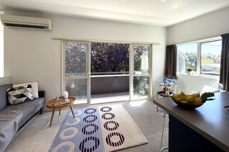 Photo of property in 3/24 Whitmore Street, Edgeware, Christchurch, 8013