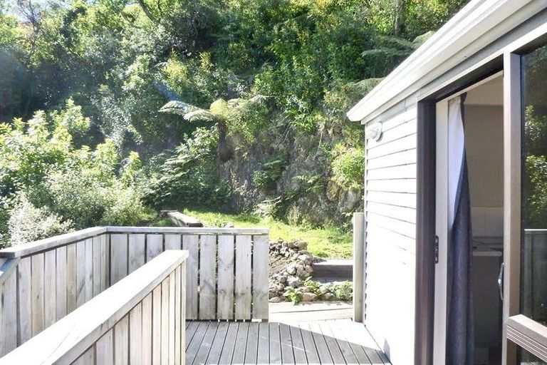 Photo of property in 20 Lincoln Avenue, Tawa, Wellington, 5028