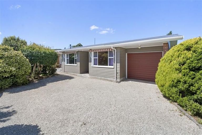Photo of property in 8 Birkenhead Street, Avonhead, Christchurch, 8042