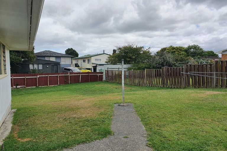 Photo of property in 36 Mckean Avenue, Manurewa, Auckland, 2102