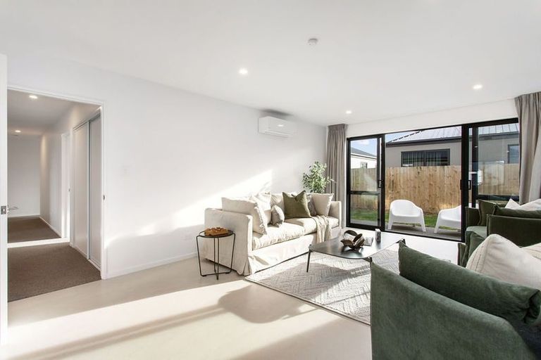 Photo of property in 35 Bill Hammond Drive, Belfast, Christchurch, 8051