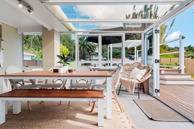 Photo of property in 94 Fourth Avenue, Woodhill, Whangarei, 0110