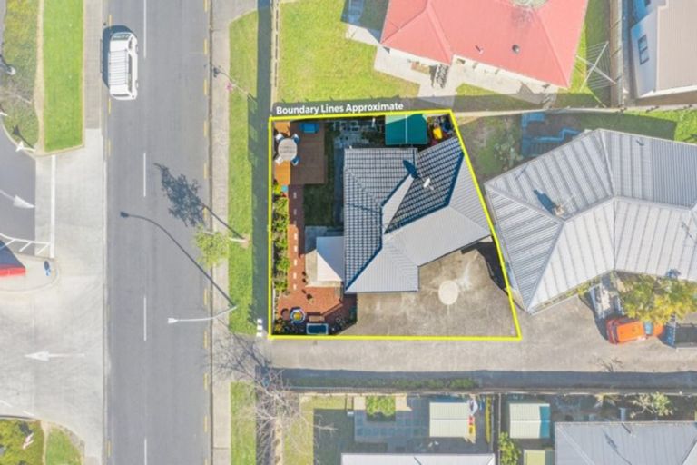 Photo of property in 1/173 Wellington Street, Howick, Auckland, 2014