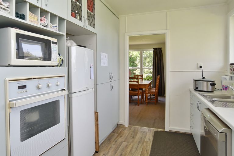 Photo of property in 123 Maddisons Road, Templeton, Christchurch, 8042