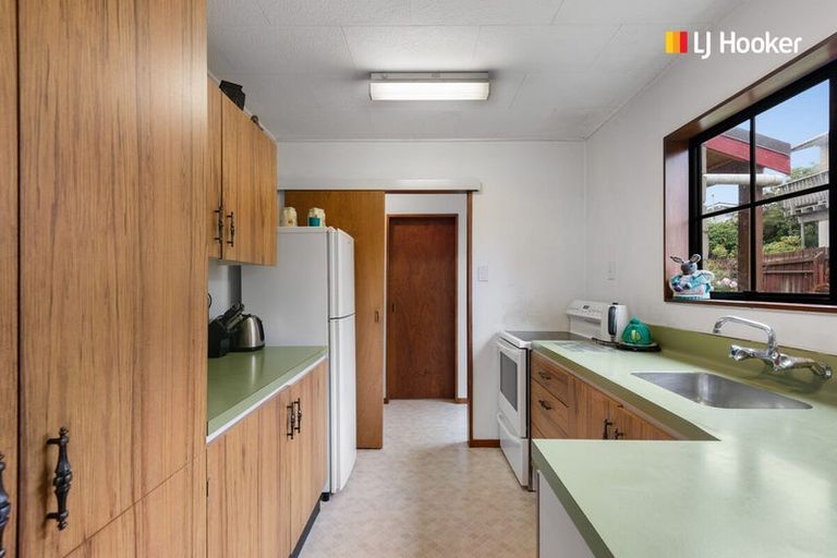 Photo of property in 16 Walton Park Avenue, Fairfield, Dunedin, 9018