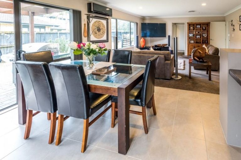 Photo of property in 53 Turnberry Drive, Wattle Downs, Auckland, 2103