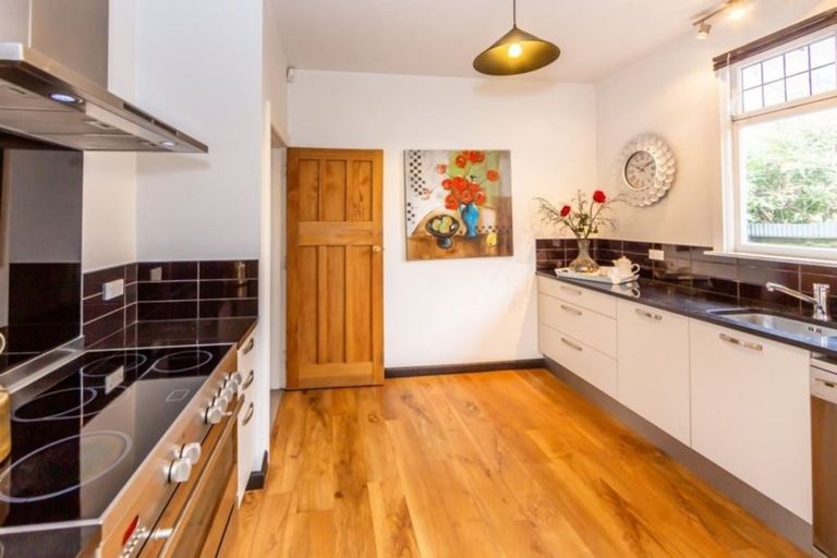 Photo of property in 104 Studholme Street, Somerfield, Christchurch, 8024