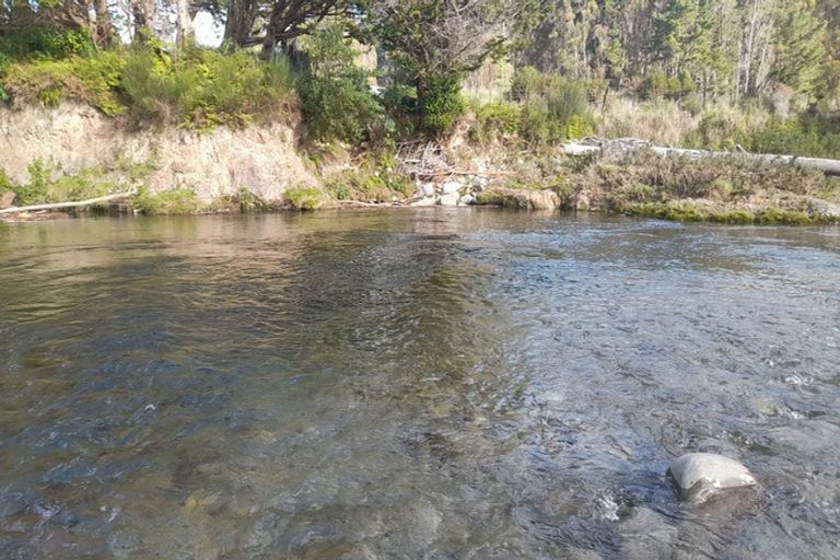 Photo of property in Duck Inn, 1937 Akatarawa Road, Akatarawa Valley, Upper Hutt, 5372