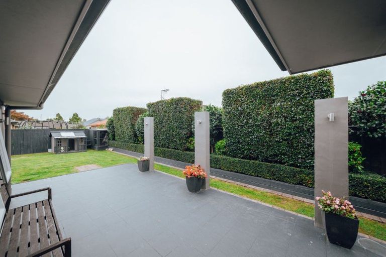 Photo of property in 12 Liberty Grove, Kelvin Grove, Palmerston North, 4414