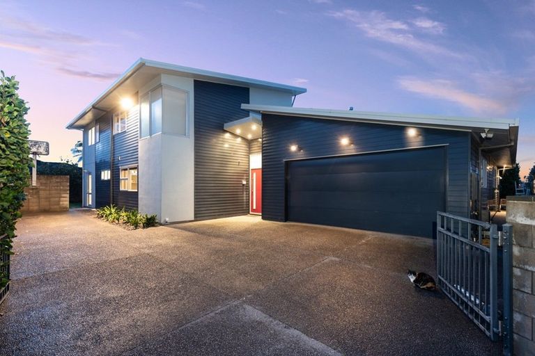 Photo of property in 115 Oriental Parade, Papamoa Beach, Papamoa, 3118