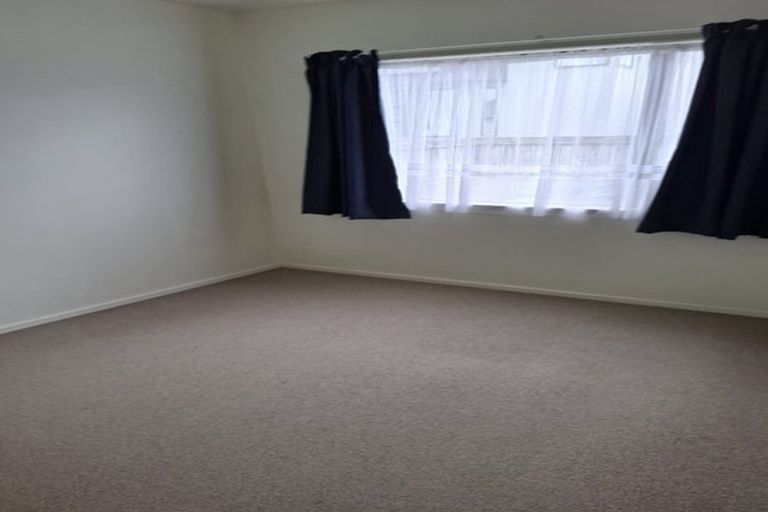 Photo of property in 7a Abel Tasman Avenue, Henderson, Auckland, 0610