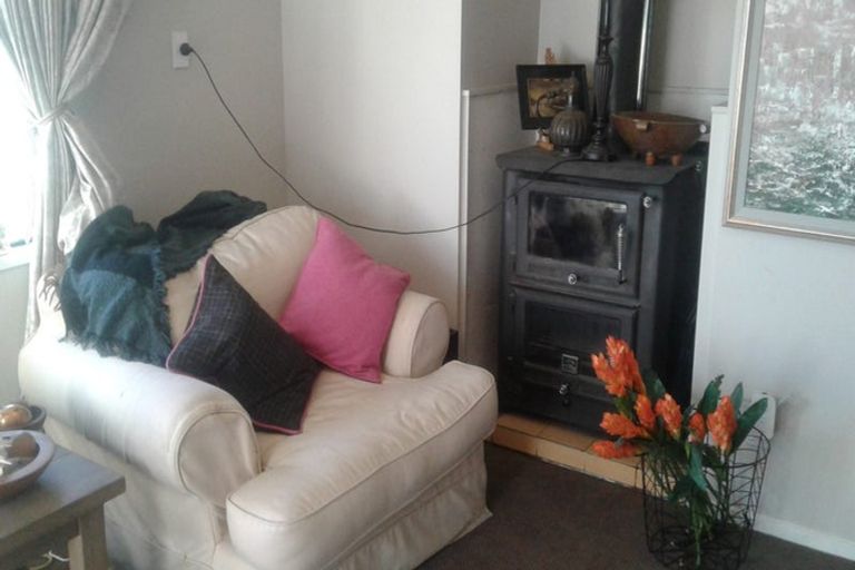 Photo of property in 11 Governors Bay Road, Cass Bay, Lyttelton, 8082