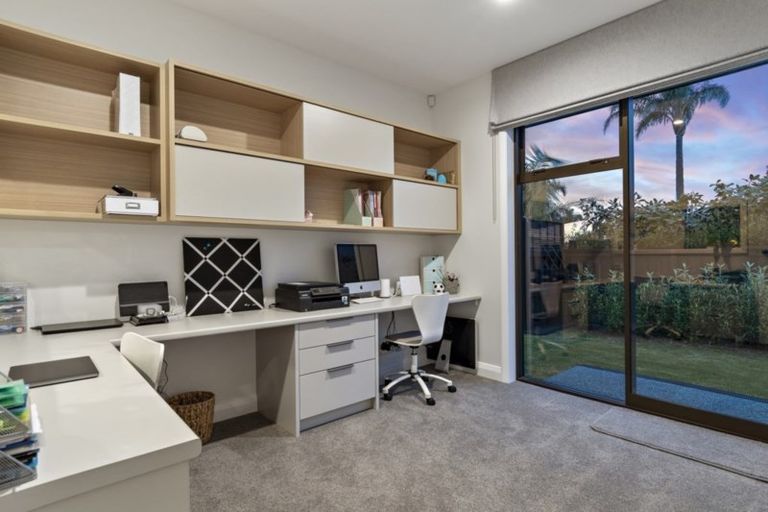 Photo of property in 15 Avocado Lane, Bethlehem, Tauranga, 3110