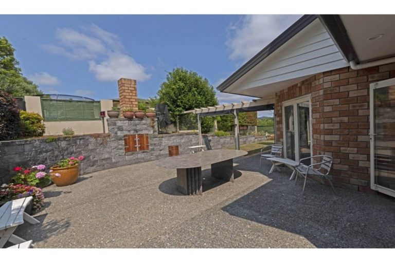 Photo of property in 7 Semillon Avenue, Henderson, Auckland, 0612