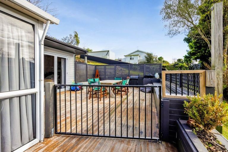 Photo of property in 1 Nikorima Street, Urenui, 4375