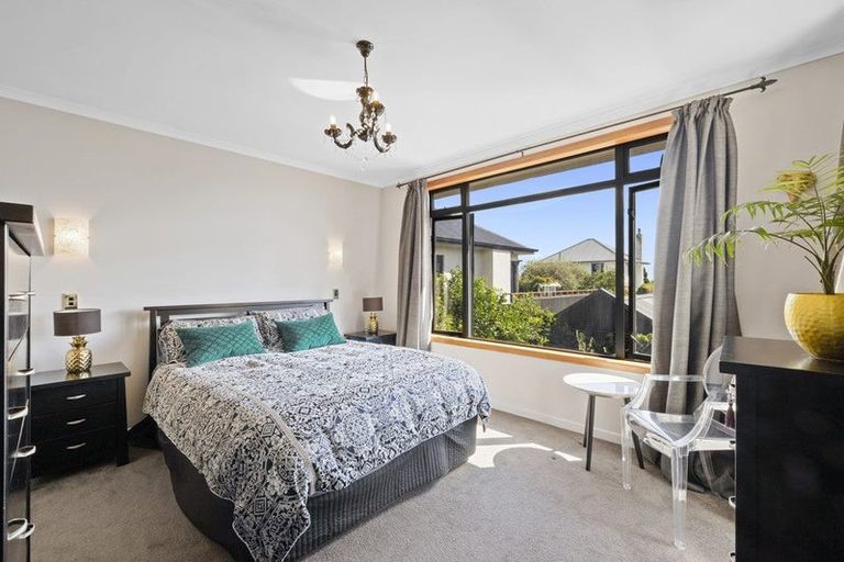 Photo of property in 10 Bulteel Street, New Plymouth, 4310