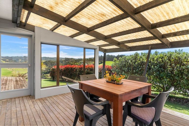 Photo of property in 347 Campbell Road, Parua Bay, Onerahi, 0192