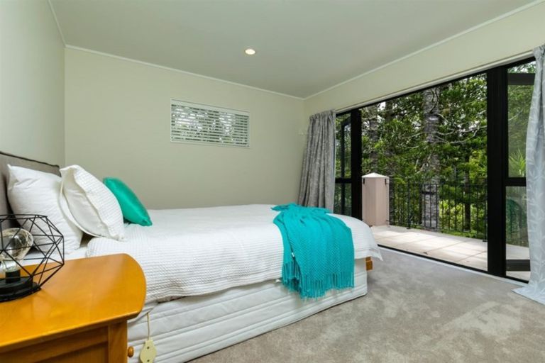 Photo of property in 23 Treetops Way, Bayview, Auckland, 0629