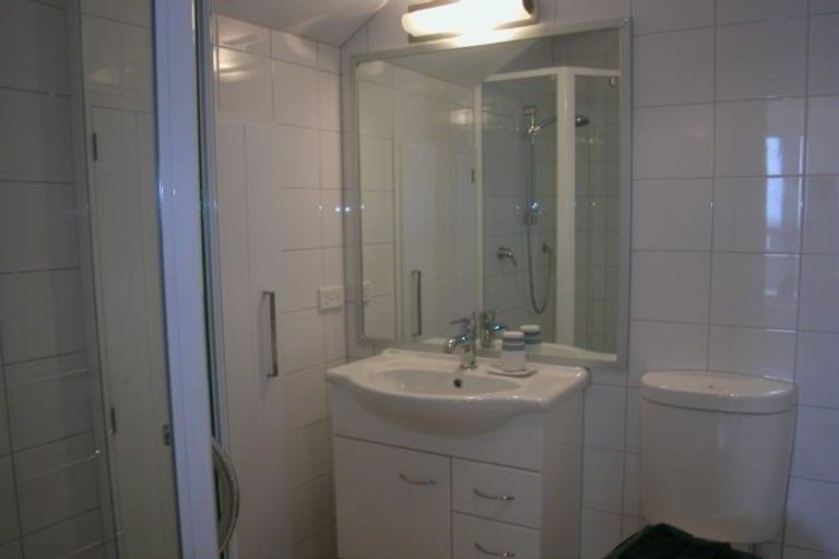 Photo of property in Arno Apartment, 5/8 Mckerrow Place, Sunshine Bay, Queenstown, 9300