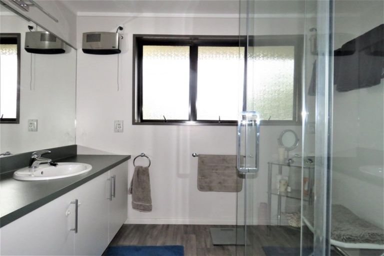 Photo of property in 75 Salisbury Crescent, Oamaru North, Oamaru, 9400