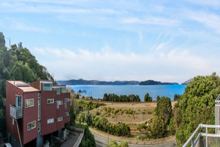 Photo of property in 23/2 Onslow Road, Khandallah, Wellington, 6035