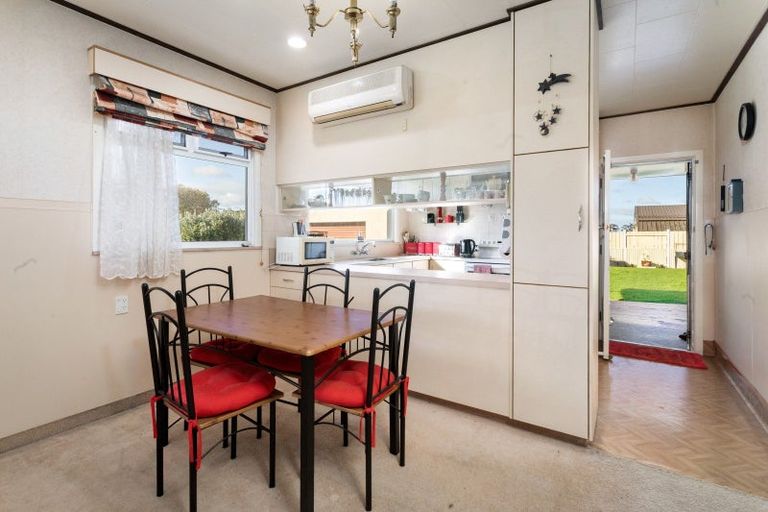 Photo of property in 16 Carisbrooke Street, Katikati, 3129