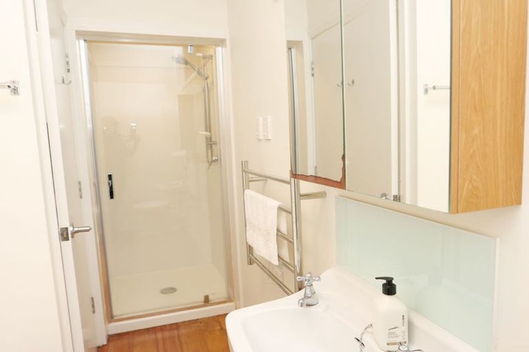 Photo of property in 39 Rangoon Street, Khandallah, Wellington, 6035