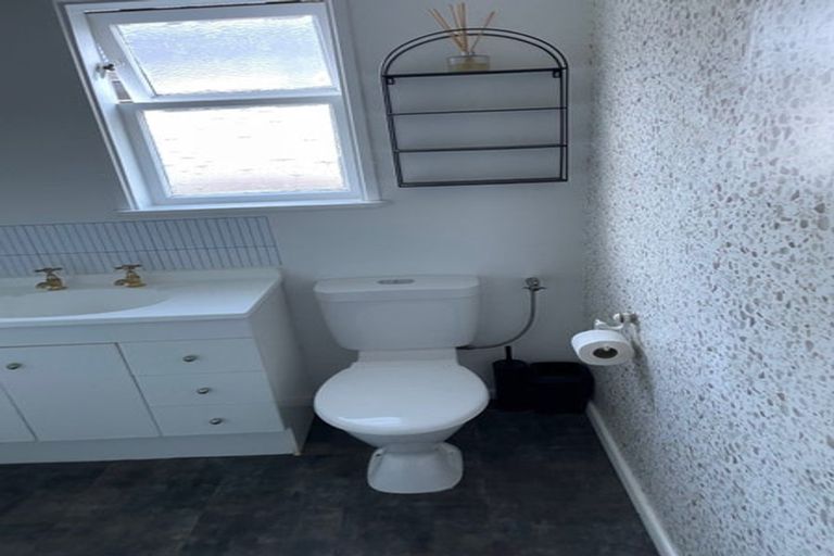 Photo of property in 134 Wellington Road, Wainuiomata, Lower Hutt, 5014