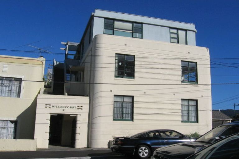 Photo of property in Nissen Court, 11b Hawker Street, Mount Victoria, Wellington, 6011