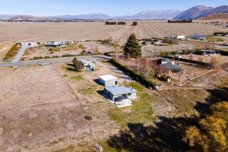 Photo of property in 254 Glen Lyon Road, Twizel, 7901