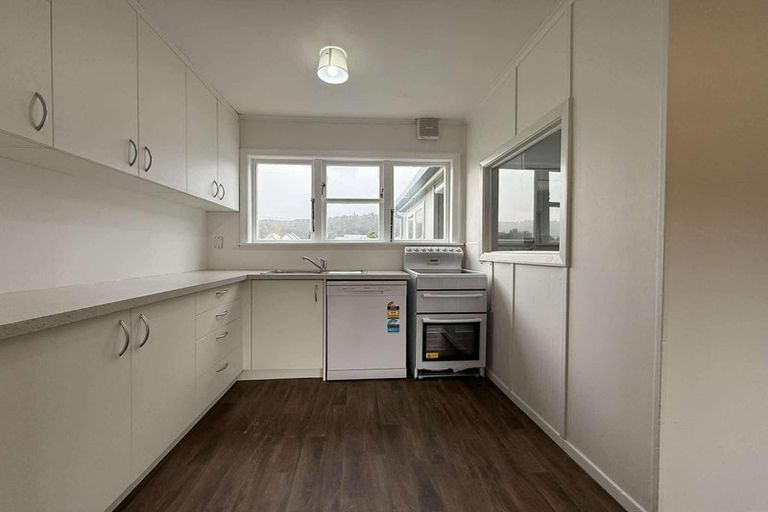 Photo of property in 7 Wainhouse Street, Stokes Valley, Lower Hutt, 5019